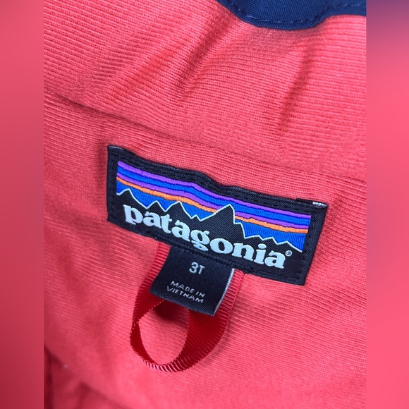 Snow Pile Patagonia One-Piece Snowsuit, 3T, Red and Blue - Picture 3 of 13